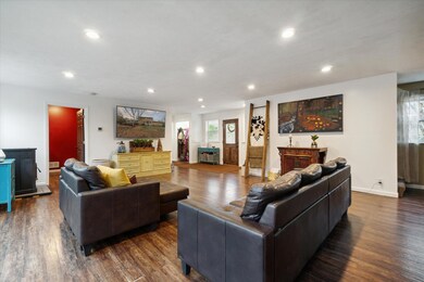 11-1211-102nd-Ave-Plainwell-MI-49080-Win