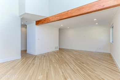 180 Riverbank Rd, Stamford, CT 06903 - photo 4