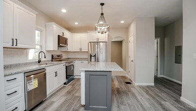 417 Baltimore St, Middletown, OH 45044 - photo 6