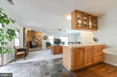 9601 Charles Ct, La Plata, MD 20646 - photo 4