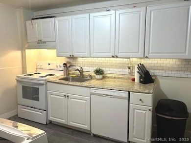 27 Barbara Rd, Middletown, CT 06457 - photo 2