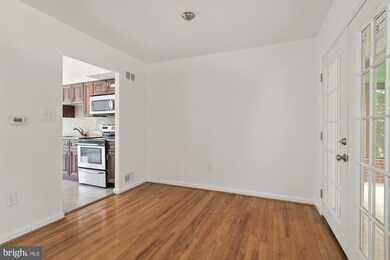 6637 Adrian St, New Carrollton, MD 20784 - photo 5