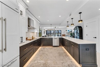 533 La Peninsula Blvd unit 533, Naples, FL 34113 - photo 4