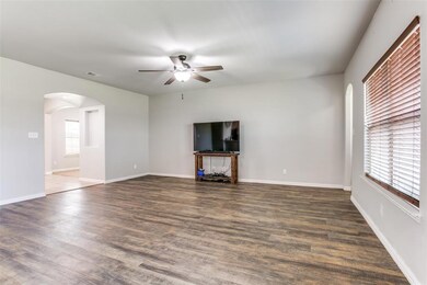 111 Hillcrest Ln, Decatur, TX 76234 - photo 6