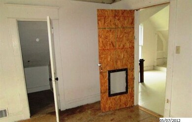 215 S Pine St, Davenport, IA 52802 - photo 5