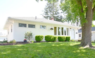 1914 E Beaumont Rd, Columbus, OH 43224 - photo 2