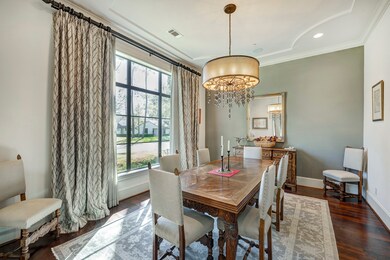 You can expand your table! Beautiful drapes and li