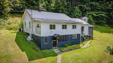 216 Asbury Hollow Rd, Cedar Bluff, VA 24609 - photo 2