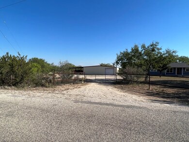 10578 Twin Lakes Ln, San Angelo, TX 76904 - photo 7
