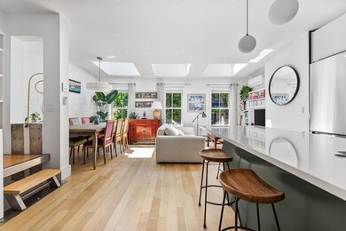 201 W Springfield St unit 3, Boston, MA 02118 - photo 4