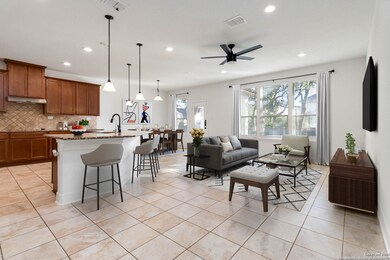 11120 Hill Top Bend, Helotes, TX 78023 - photo 3