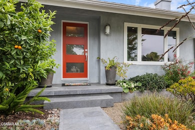 464 W Avenida De Las Flores-large-008-00