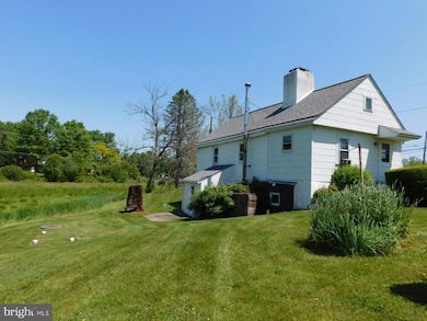 56 Unionville Rd, Douglassville, PA 19518 - photo 3