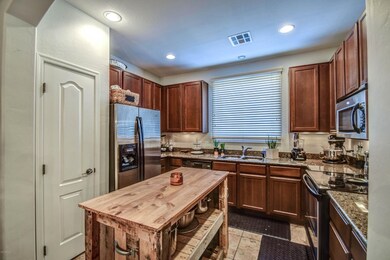 KITCHEN 1