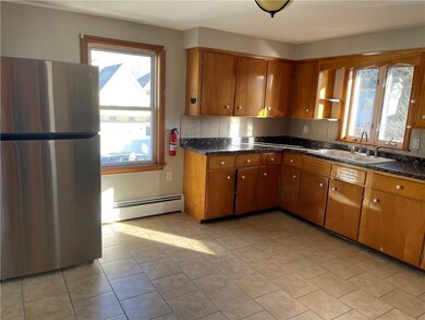 109 Chaplin St, Pawtucket, RI 02861 - photo 2