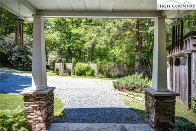 152 Artists Aly, Blowing Rock, NC 28605 - photo 7