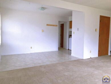 731 N Franklin St, Auburn, KS 66402 - photo 5