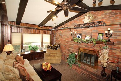 GORGEOUS 1st Floor Family Room w/ Bay Window, Cath