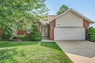 1001 W Thorngate Dr-3