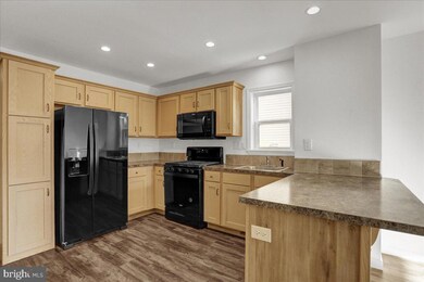 307 Crestmont St, West Reading, PA 19611 - photo 6