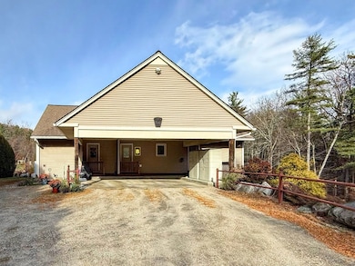 17 Mountain St unit B, Haydenville, MA 01039 - photo 2