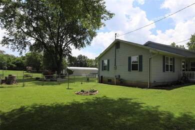 3262 Delassus Rd, Farmington, MO 63640 - photo 4