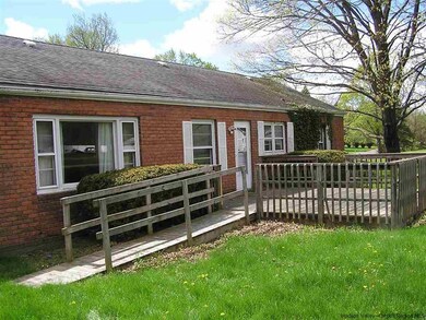 211 Vineyard Ave, Highland, NY 12528 - photo 4