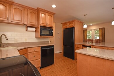 9 Woodlawn St, Northborough, MA 01532 - photo 7