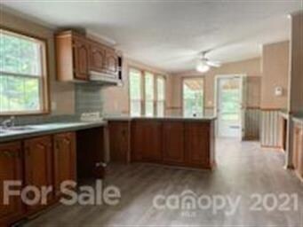 82 Small Creek Ln, Hendersonville, NC 28792 - photo 5