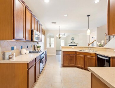 Kitchen with upgrade oven and cook top, Corian Cou