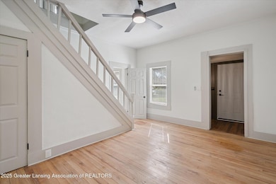 08-624-Brook-St-Lansing-MI-48906-WindowS