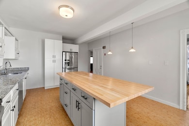 234 High St unit B, Newburyport, MA 01950 - photo 7