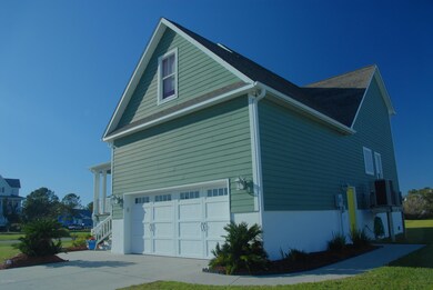 201 Gull Ct