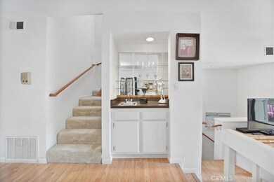 21800 Marylee St unit 63, Woodland Hills, CA 91367 - photo 6