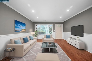 61 Fountainhead Ct, Martinez, CA 94553 - photo 5