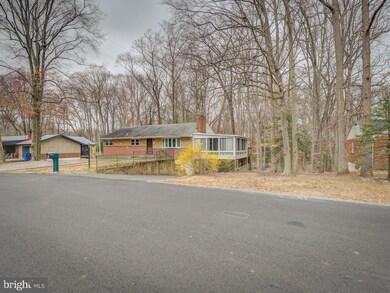 18320 Candice Dr, Triangle, VA 22172 - photo 5