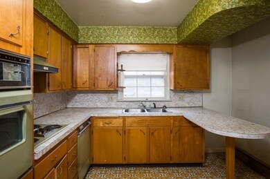 1061 S Dogwood Dr, Harrisonburg, VA 22801 - photo 3