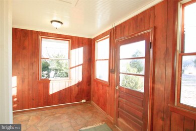 15563 Hillsboro Rd unit B, Purcellville, VA 20132 - photo 5