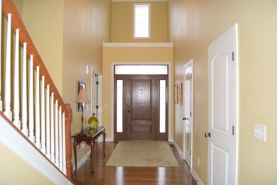 10010 Macdonald Dr, Dublin, OH 43017 - photo 3