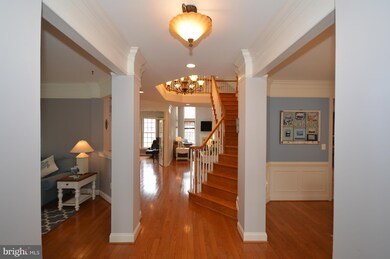 42844 Sandhurst Ct, Ashburn, VA 20148 - photo 3