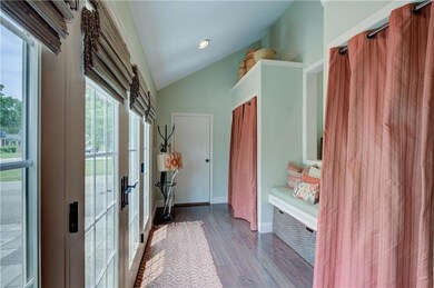 6 Alfred Dr, Barrington, RI 02806 - photo 4