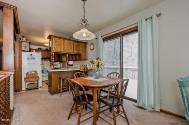 010-Breakfast_Area-1376851-mls