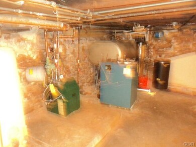 529 N Lumber St, Allentown, PA 18102 - photo 6