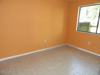 739 Oaks Field Rd, Jacksonville, FL 32211 - photo 2