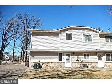 End unit condo