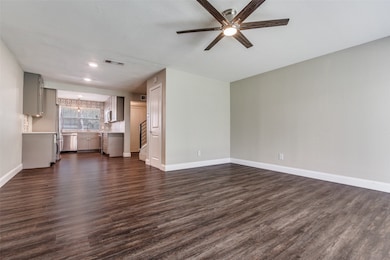 2535 Wedglea Dr unit 108, Dallas, TX 75211 - photo 5