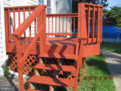 2405 N Greenhill Rd, Broomall, PA 19008 - photo 3