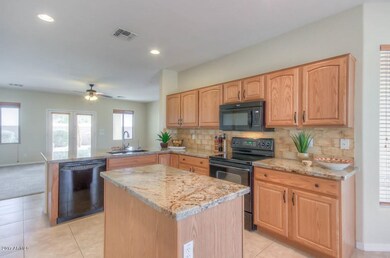 Kitchen (3)-SMALL