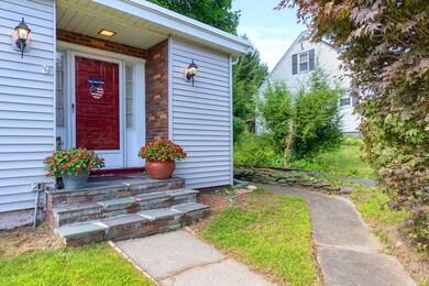 27 Eugene St, Leominster, MA 01453 - photo 2