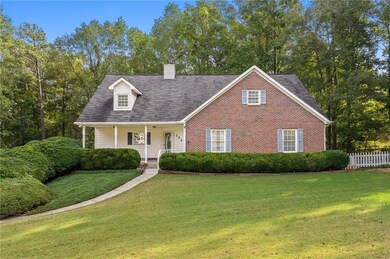 View of front of house featuring a front yard and 